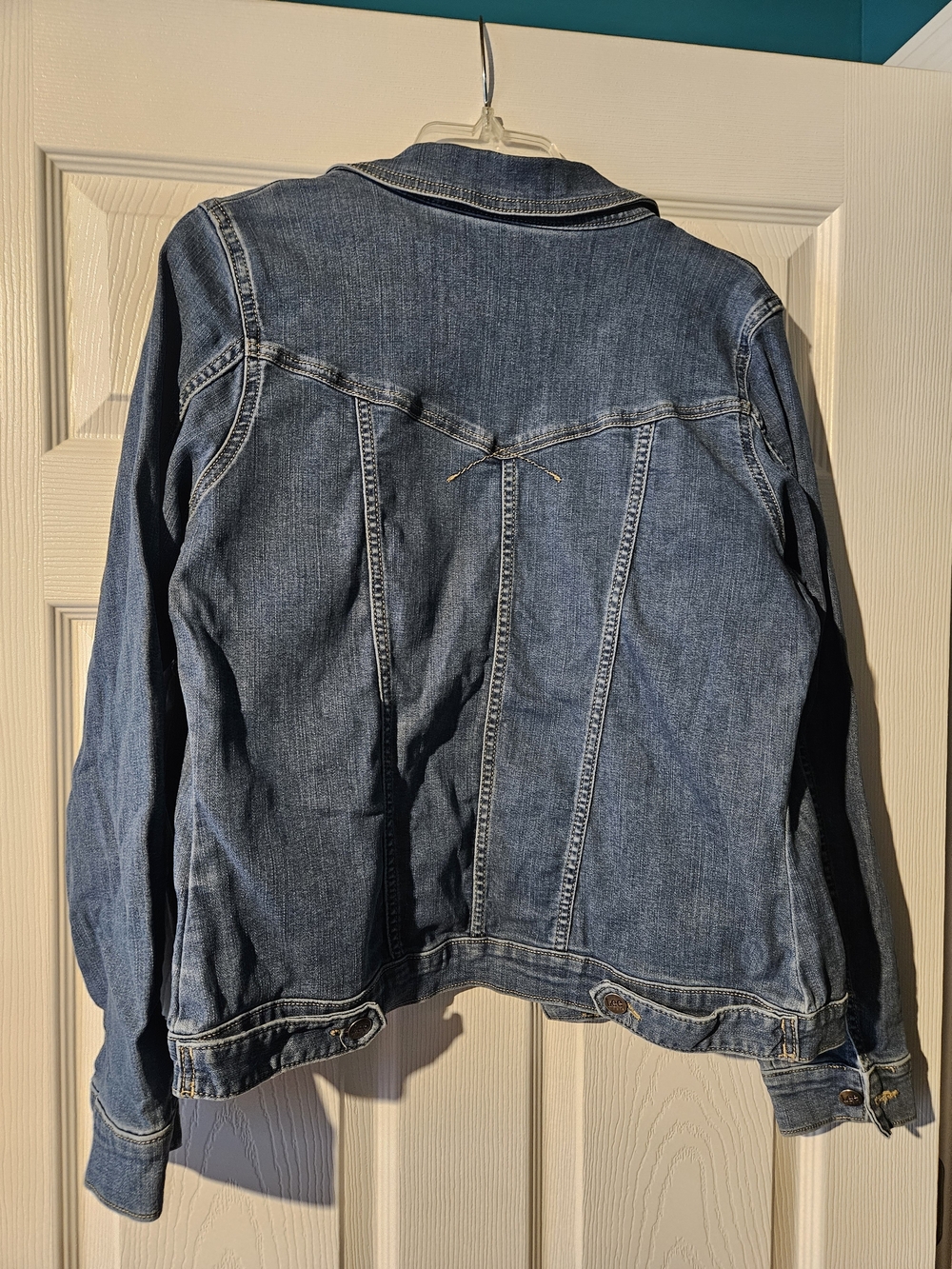 Lee Riders Classic Blue Denim Jacket - Picture 2 of 3
